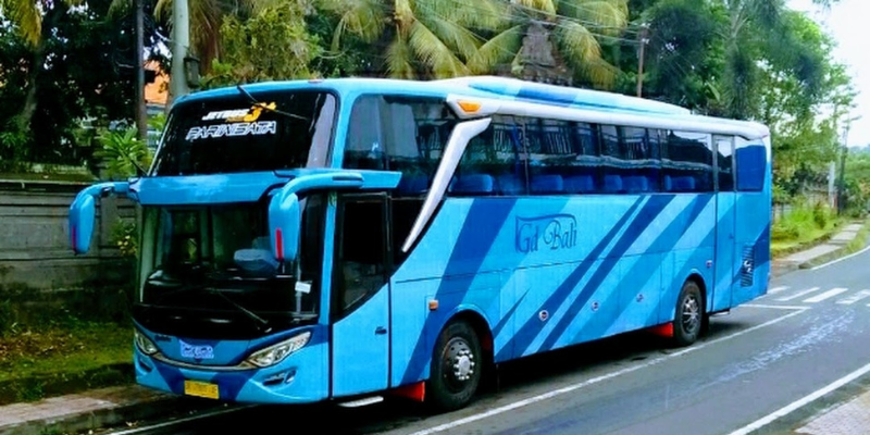 Tanah-Lot-Bali-Bus