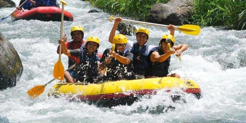 Telaga-Waja-River-Water-Rafting-Bali