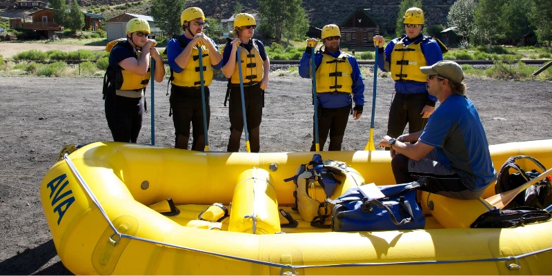 White-Water-Rafting-Safety-Tips-for-Beginners